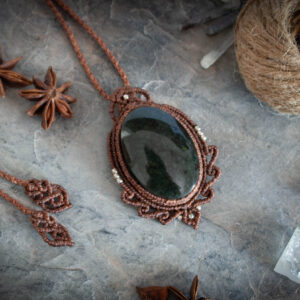 Collar Lirio Obsidiana Negra
