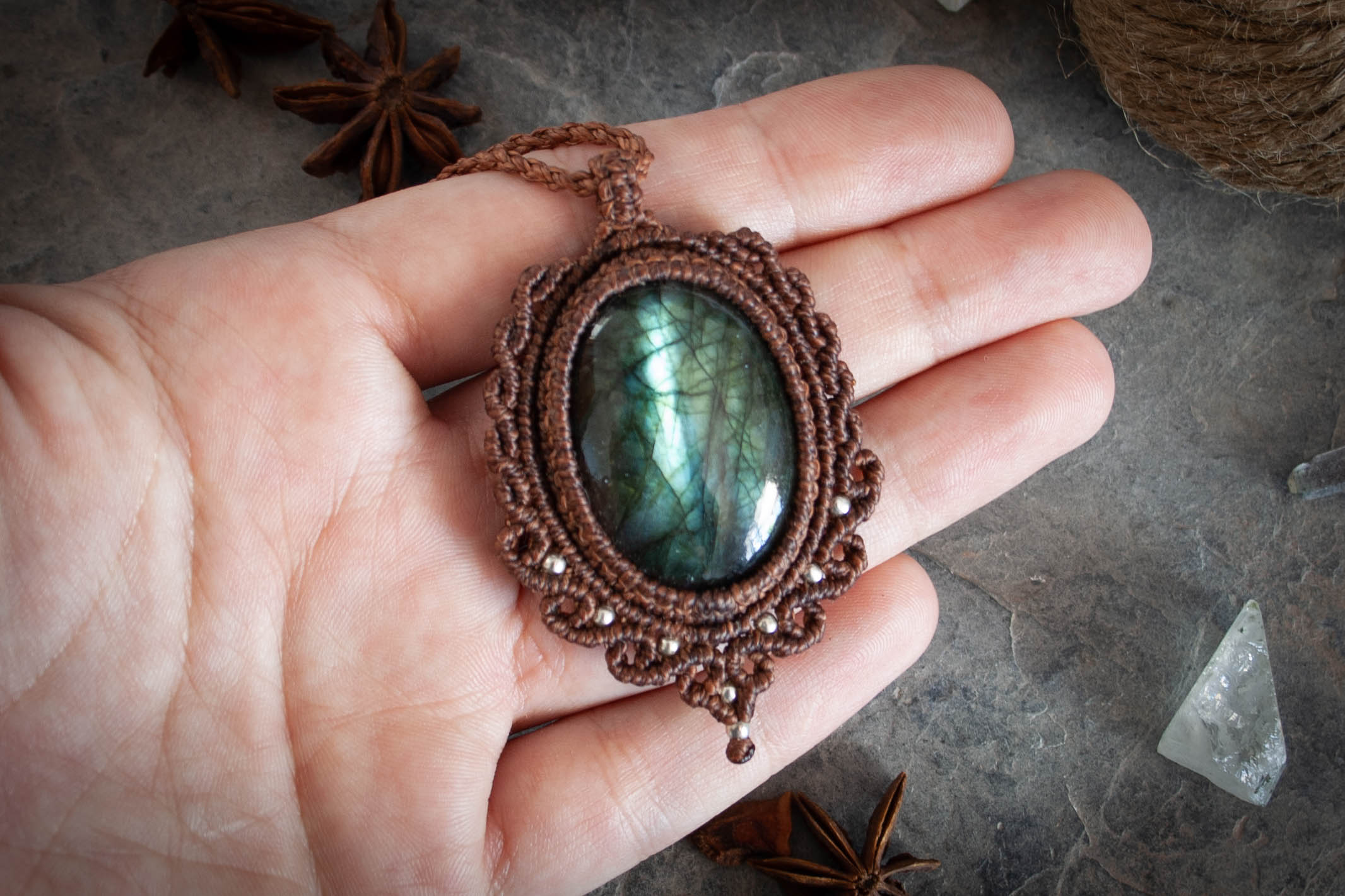 Collar Flor Marrón Labradorita - Imagen 2